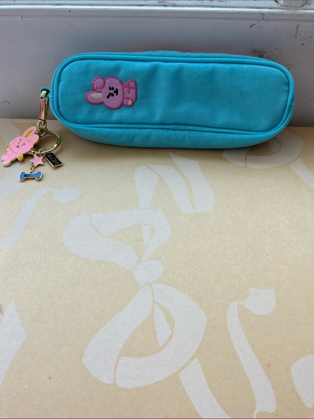 Cooky Pencil Case with Keychain - Picture 2 of 5